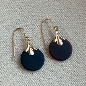 14k Gold Onyx Dangle Earrings